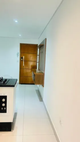 Apartamento Mobiliado com 2 Dormitórios, Suíte, Quintal e 1 Vaga no Campestre - Santo Andr