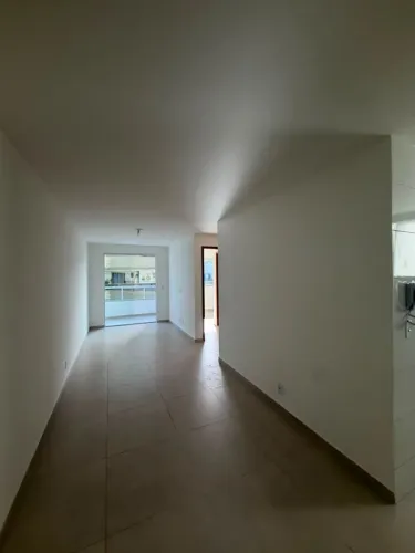 Apartamento Novo | 2 Quartos c/ Suíte | Elevador | Jockey de Itaparica | 1ª Locação