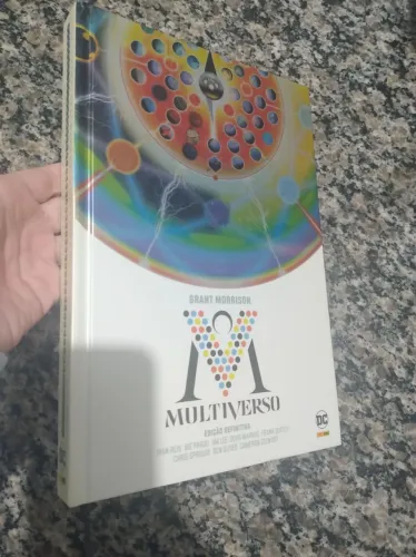 Multiverso Grant Morrison edição definitiva