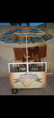 Vendo carrinho de crepes com uma máquina 220 volts