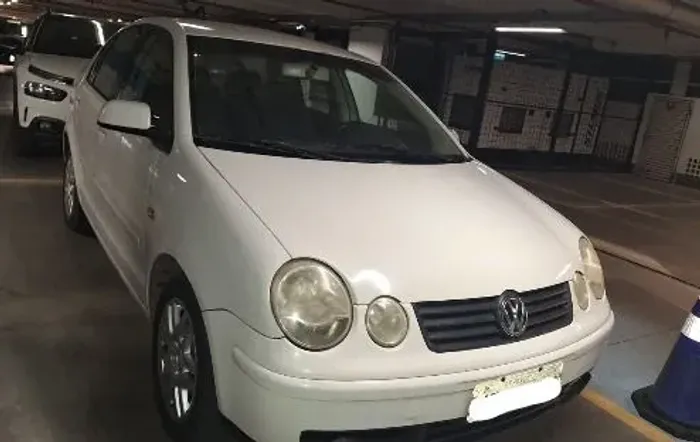 Volkswagen Polo Sed./sed. Comf. 2.0/2.0 Flex 8V 4P 2005