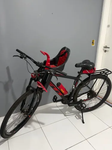 Bicicleta aro 29 absolute nero. Completa com acessórios!