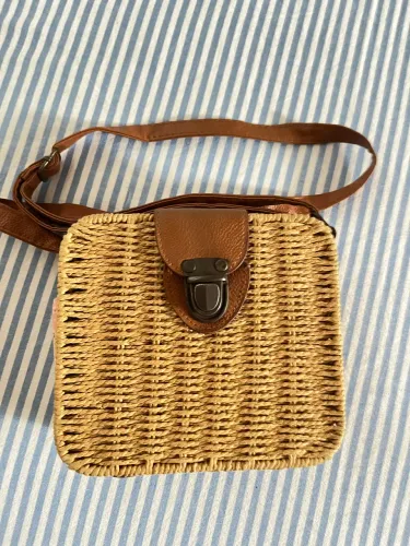Vendo bolsa pequena