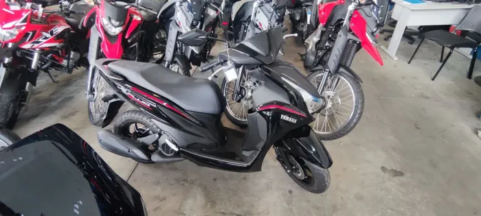 Yamaha FLUO 125 preta 2026 Shalon veículos Cariacica 