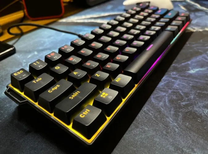 Teclado Gamer Mecânico Ajazz K61 Switch Red NOVO