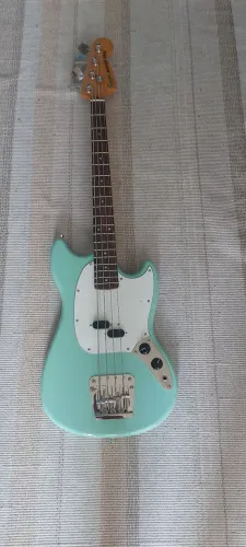 Contrabaixo Squier Mustang classic vibe 60's, escala curta,venda ou troca.