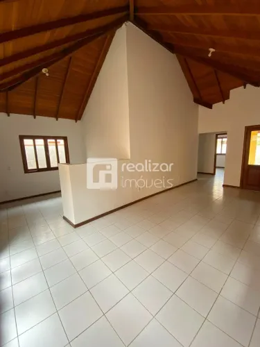 Casa 3 dormitórios suítes no Bairro Rio Tavares em Florianópolis