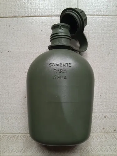Cantil Militar 900 mL
