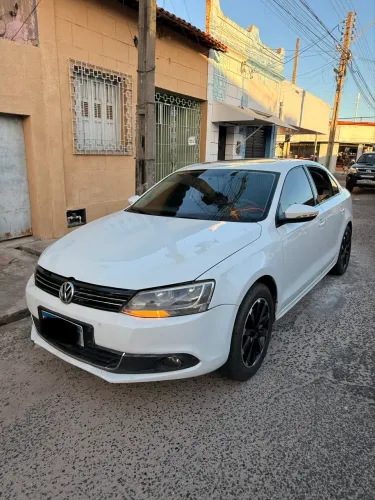 Volkswagen Jetta Comfortline 2.0 T.flex 8V 4P Tipt. 2013
