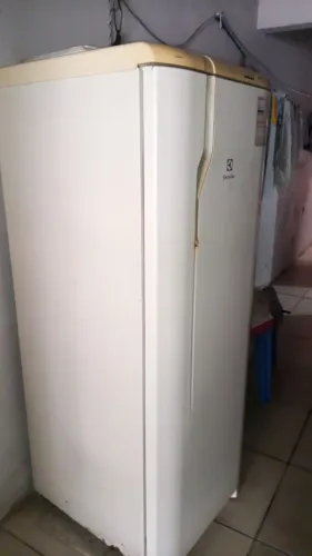 Geladeira a venda 