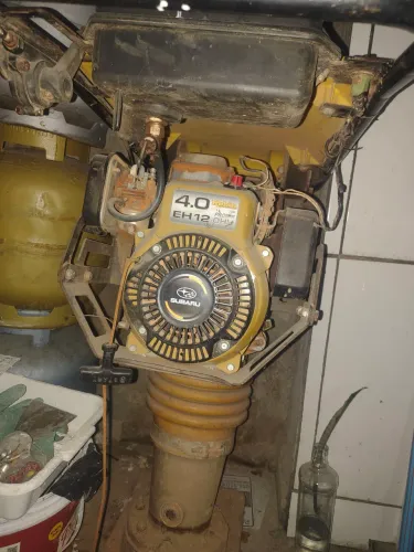 Compactador de solo