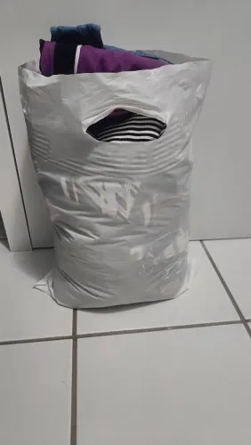Vende-se roupa