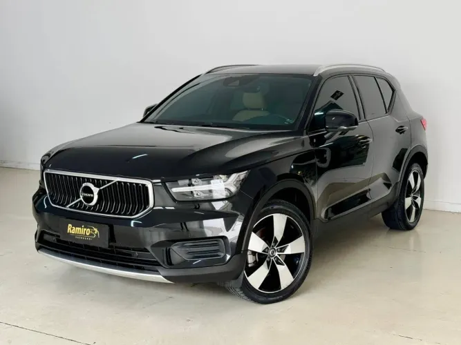 Volvo XC40 T-5 Momentum 2.0 252cv AWD 2020
