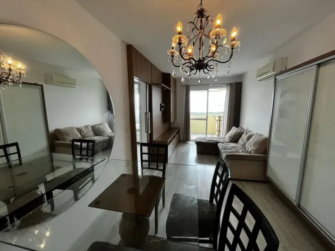 Apartamento com 3 quartos ( 1 suíte), 1 vaga na Costeira Do Pirajubae - Florianópolis