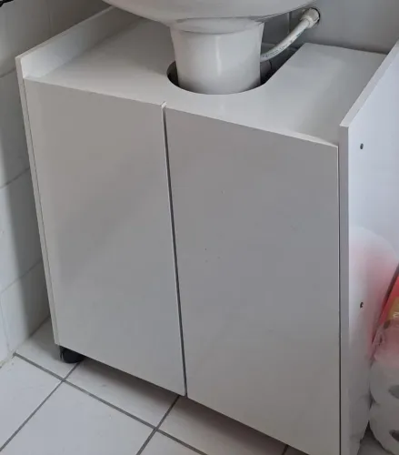 Gabinete para pia com coluna