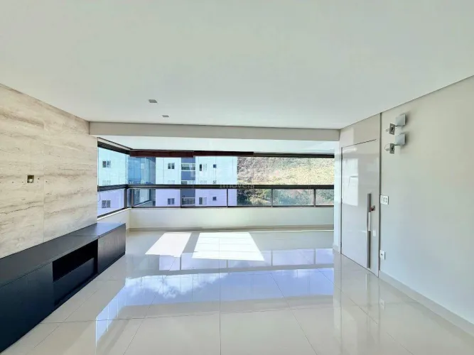 Apartamento à venda no bairro Sion