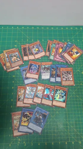 Lote cartinhas yu-gi-oh originais