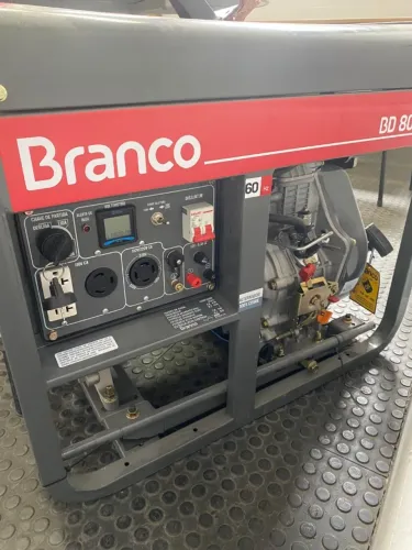 GERADOR DIESEL 7,5 kVA BRANCO BD-8000 EF PARTIDA ELÉTRICA