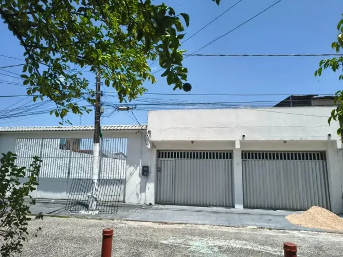 Casa comercial
