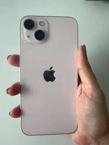 iPhone 13