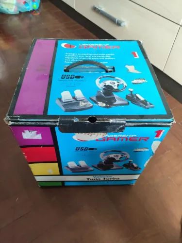 Volante Leadership Twin Turbo PS2 e PC