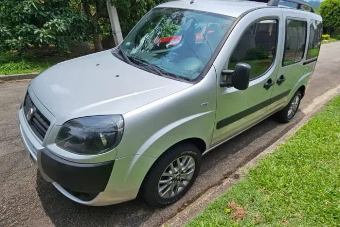 Fiat Doblo Essence 1.8 Flex 16V 5P 2021