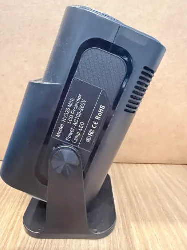 Mini Projetor Portátil HY320 Mini LED Bivolt (HDMI / USB)