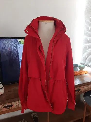 Casaco jaqueta blusa zara vermelha viagem feiras mala inverno praia casa zara