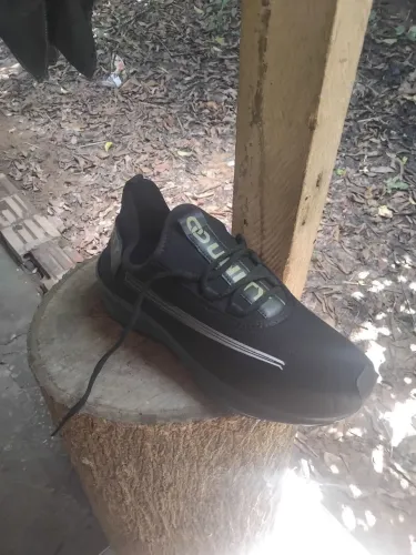 Tênis de corrida