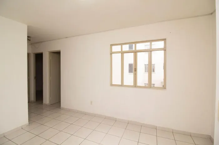 Apartamento com 2 Quarto(s) e 1 banheiro(s) para Alugar, 48 m² por R$ 1190 / Mês