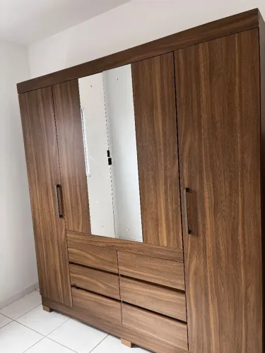 Guarda roupa casal