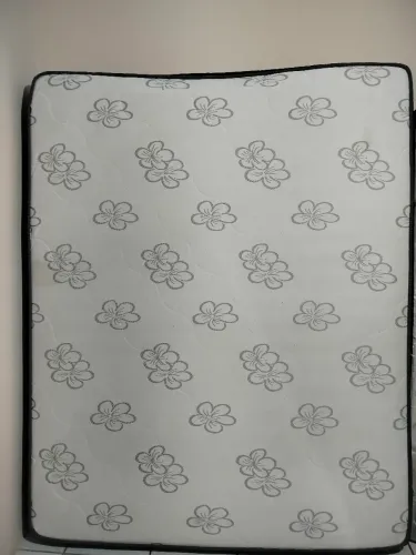 Vendo cama box queen