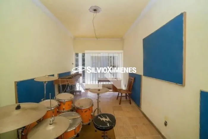 Casa com 4 quartos à Venda, Nova Suíssa - Belo Horizonte