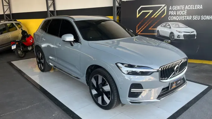 Volvo XC-60 T-8 Ultimate 2.0 AWD (híbrido) 2024