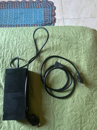 Fonte de Xbox one fat 