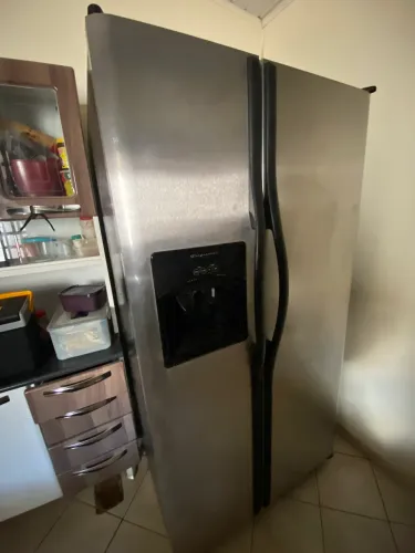Geladeira 2 portas Electrolux