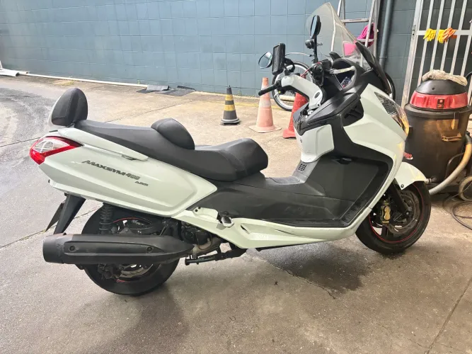 Maxsym 400, único dono, bom estado, 20.000km