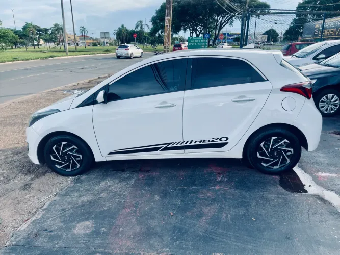 Hyundai HB20 Comf./c.plus/c.style 1.0 Flex 12V 2015