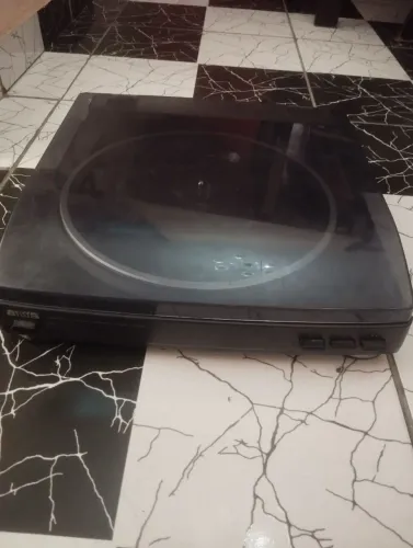 Toca disco vinil aiwa DEFEITO