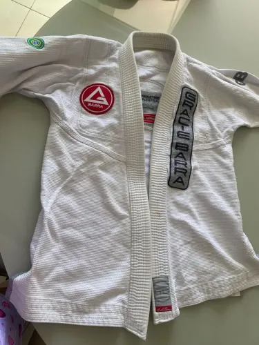 Vendo Kimono Gracie Barra M0