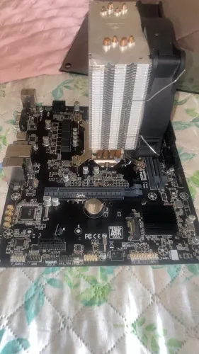Kit Upgrade: Intel i3-10100F + Placa Mãe H510 + Air Cooler Gamdias