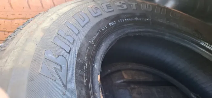 02 pneus Bridgestone aro 16