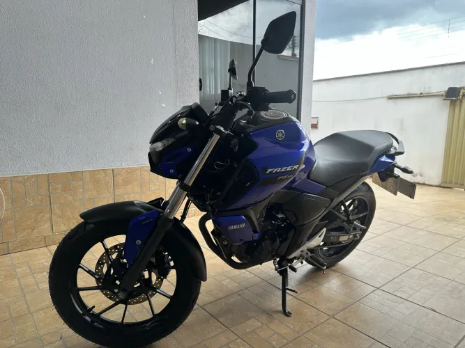 Fazer Fz15