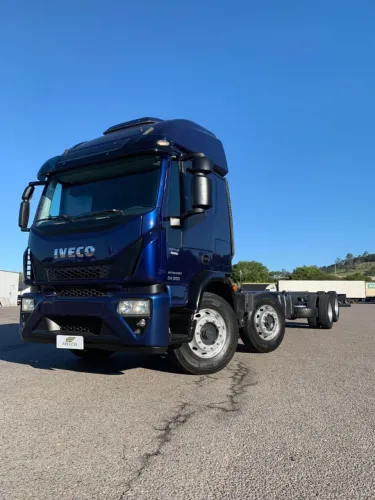 Iveco Tector 24-30 8x2 bi-truck