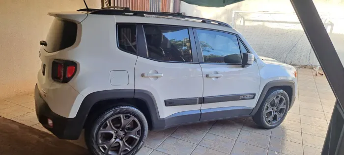 Jeep Renegade Longitude 1.8 4X2 Flex 16V Aut. 2016