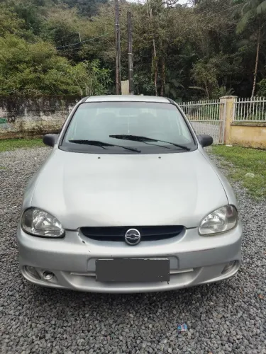 Chevrolet Corsa SED Class.spirit 1.0/1.0 Flexpower (álcool) 2005