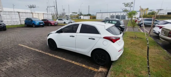 Hyundai HB20 Unique 1.0 Flex 12V Mec. 2019