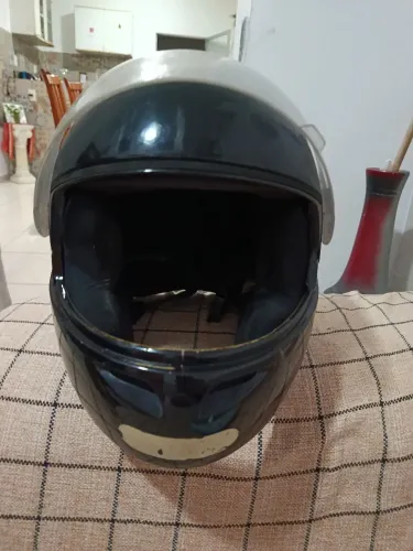 Capacete
