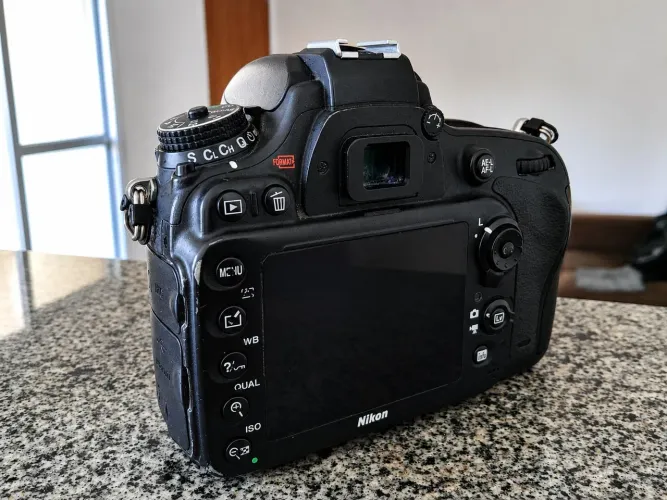 Vendo Corpo Nikon D600