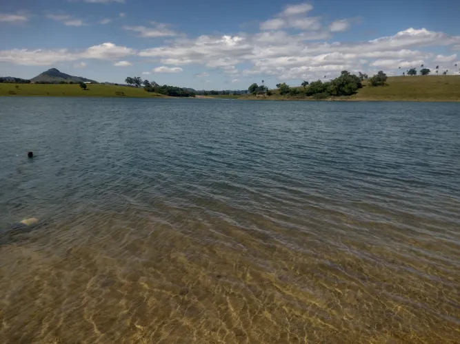 Vende-se 6 alqueires a Beira da Represa PR.